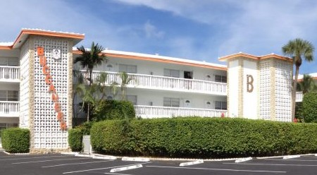 Deerfield Buccaneer Resort Apartments